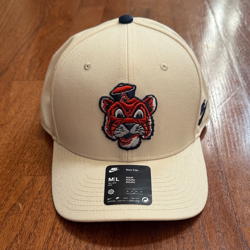 Auburn Tigers Nike Hat with Vintage Aubie Embroidered on Cap, Men/Womens